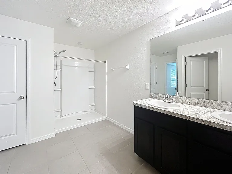7769 Tuscan Bay Cir — Photo 21
