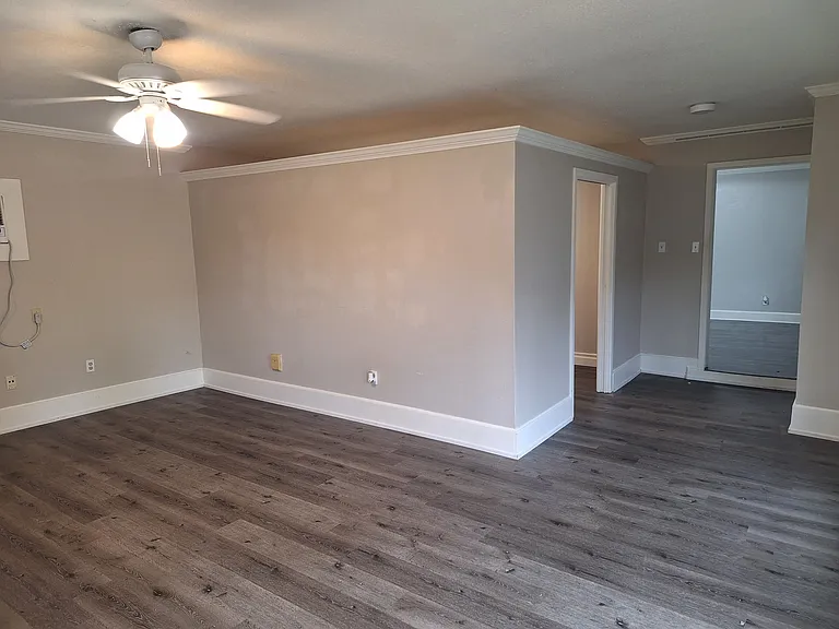 8430 Birchcroft Dr — Photo 21
