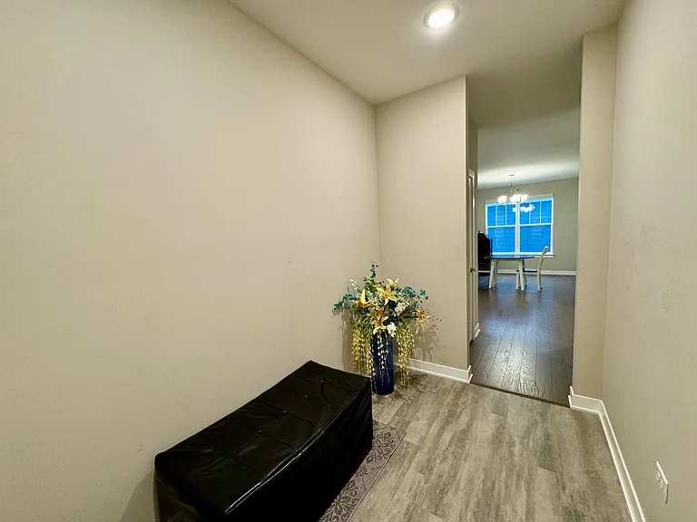 233 Farmstead Ct — Photo 27