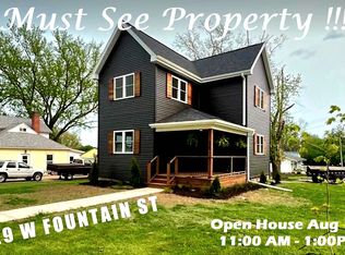 329 W Fountain St, Dodgeville, WI 53533