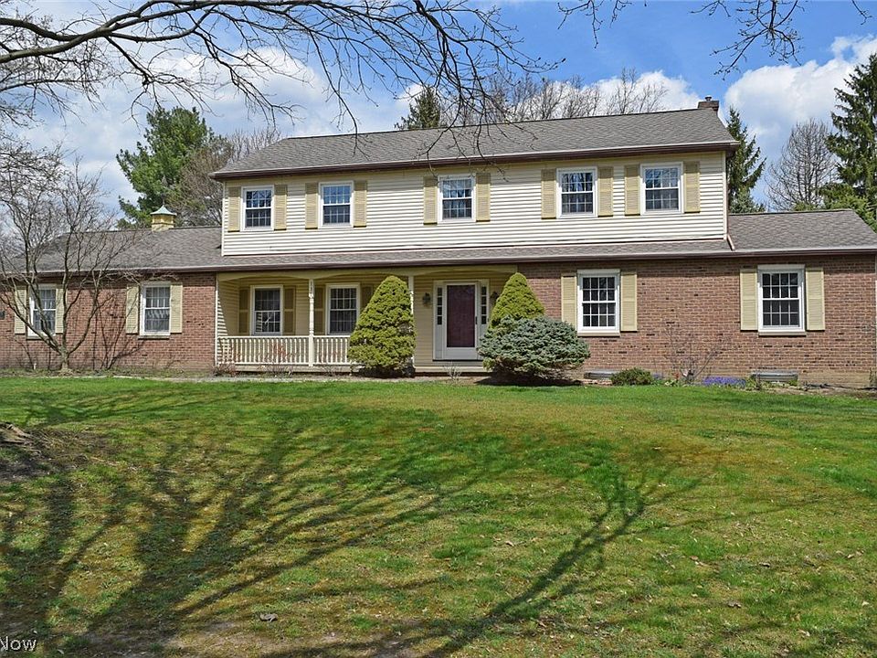 1st image of 131 Clairhaven Dr