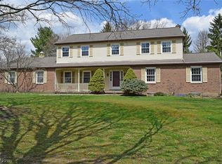 131 Clairhaven Dr, Hudson, OH 44236