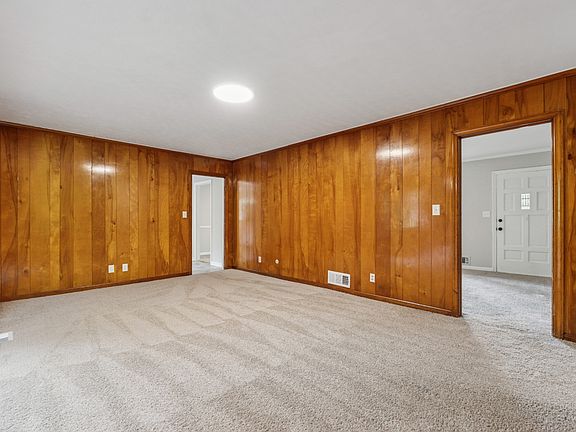 6th image of 4616 Greenspring Rd