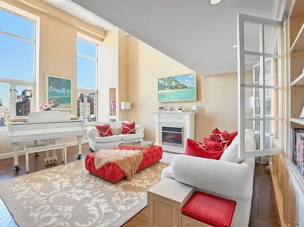 135 W 70th St APT 9D, New York, NY 10023