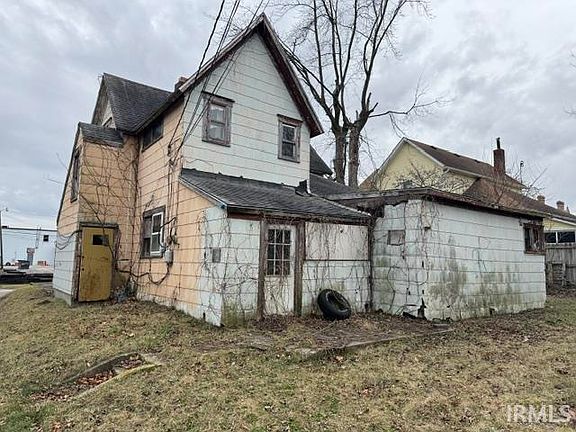 5th image of 207 E Main St