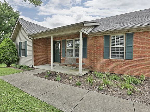 2nd image of 113 Briar Patch Ln