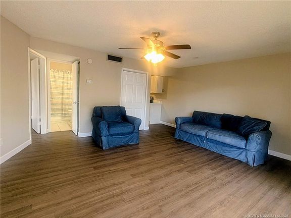 5th image of 2113 SE Edler Dr