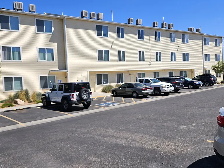 Mesa Vista Apartments — Photo 7