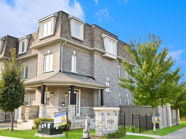 2 Pomarine Way, Brampton, ON L6X 5R6