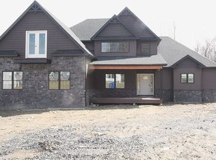 9 McDonald Ct, New Windsor, NY 12553