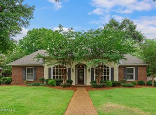 207 Hillside St, Ridgeland, MS 39157