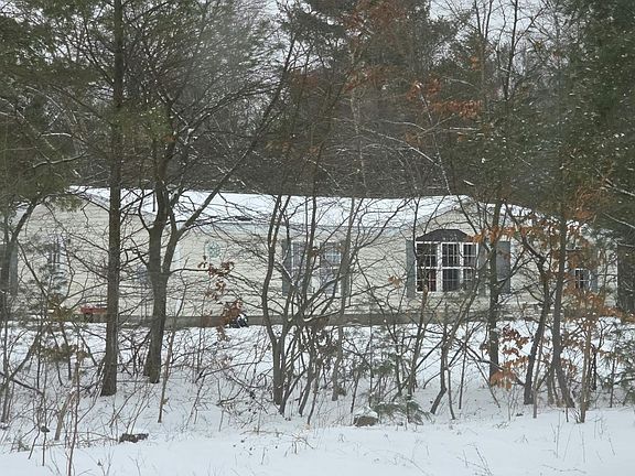 3rd image of 1495 Lakewood Rd