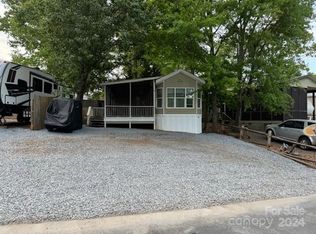 123 Indian Harbor Trl, Mount Gilead, NC 27306