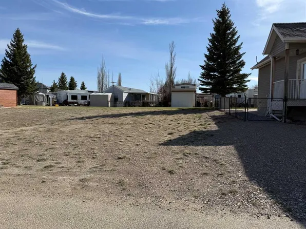 71 White Pelican Way, Vulcan County, AB T0L 1G0