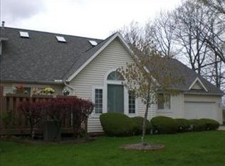 7132 N Oxshire Pl, Painesville, OH 44077