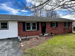 930 E Mountain View Rd, Johnson City, TN 37601