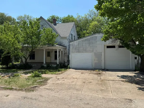 321 S Lewis St, Burr Oak, KS 66936