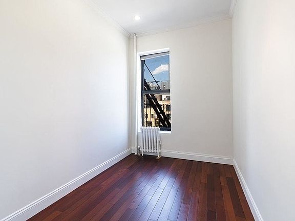 5th image of 61 Delancey St #5F
