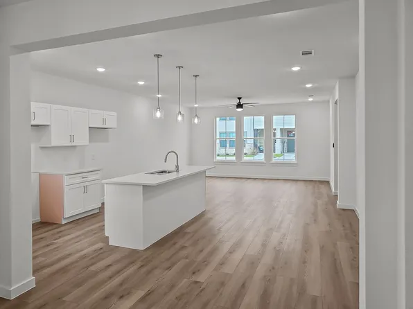 9561 Thorncrown Ln, Fort Worth, TX 76179