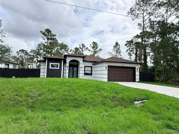 1047 Merry St E, Lehigh Acres, FL 33974