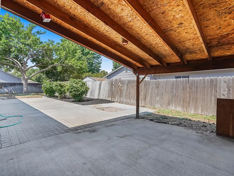 2692 W Gemstone Dr — Photo 24