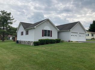 152 Gilland Ln, Max Meadows, VA 24360