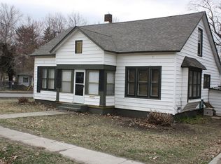1418 E Elm St, West Frankfort, IL 62896