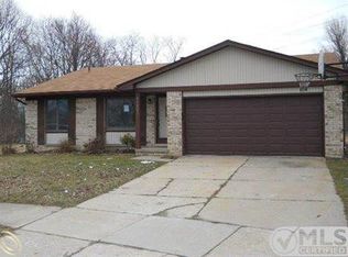 25905 Rebecca Dr, Brownstown, MI 48134