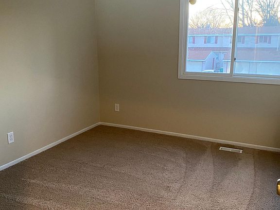 2nd image of 851 Woodgate Dr