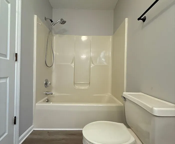 3211 Karen Ln — Photo 15