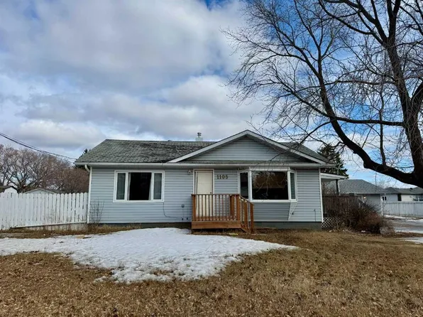 1105 W 15th St, Wainwright, AB T9W 1E4