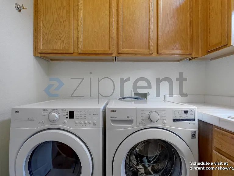 856 Morningside Dr — Photo 16