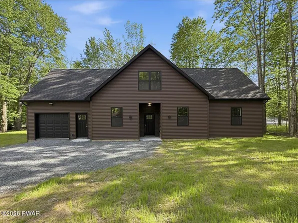 6 Raccoon Cir, Lake Ariel, PA 18436