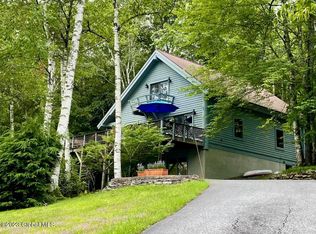 111 Bowen Hill Rd, Warrensburg, NY 12885