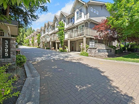2nd image of 3395 Galloway Ave #3