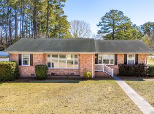 802 River Rd, Trent Woods, NC 28562