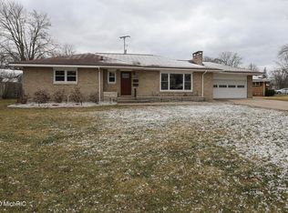 3050 Coolidge Rd, Muskegon, MI 49441