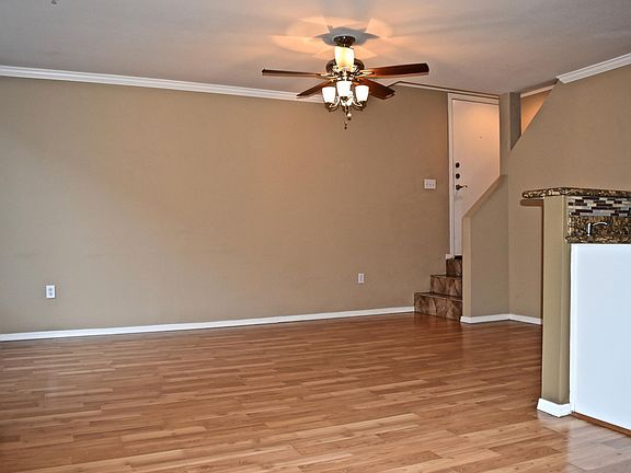 3rd image of 1701 E Colter St Unit 7