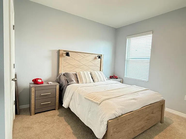 605 Park Place Blvd #605 — Photo 4