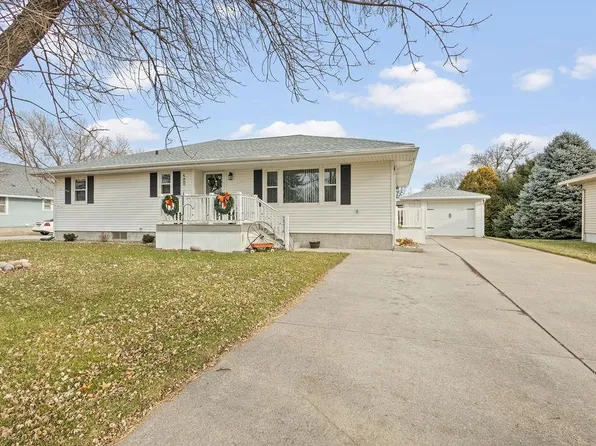 2457 45th Ave, Columbus, NE 68601