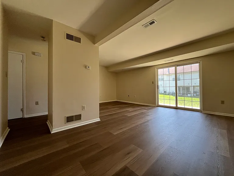 1687 Long Dr — Photo 14