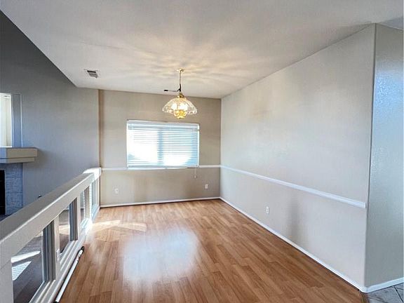 2nd image of 4813 Lufkin Ave #0