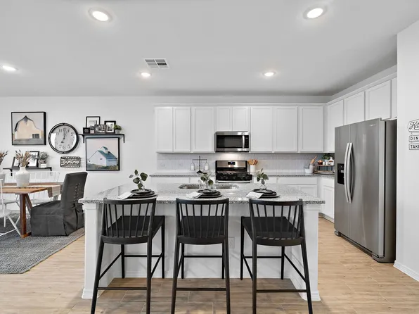 17206 White Peace Dr, Waller, TX 77484