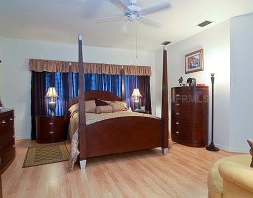5th image of 9712 Tiffany Oaks Ln