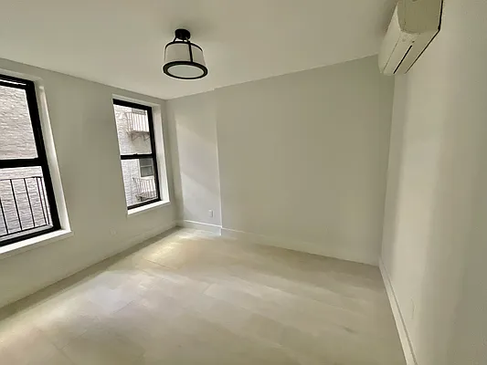 Rented by Five Town Global Realty | media 19