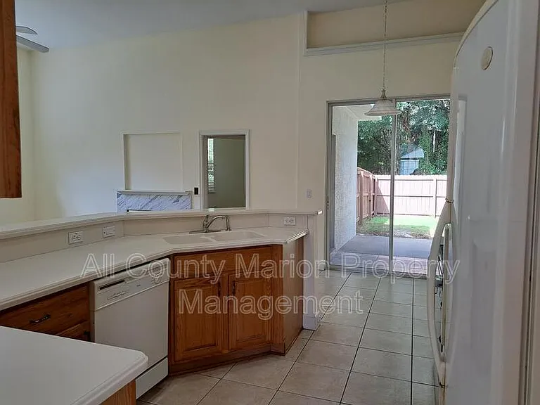 2814 SW 20th Ave — Photo 9