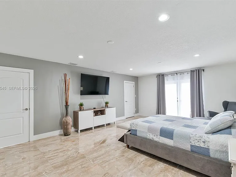 17420 SW 84th Ct — Photo 12