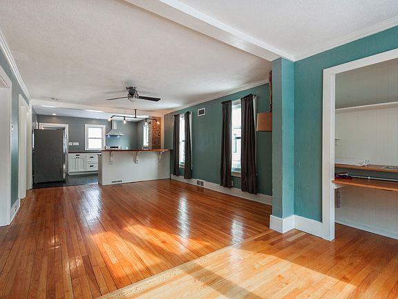 Kitchen / Living Room