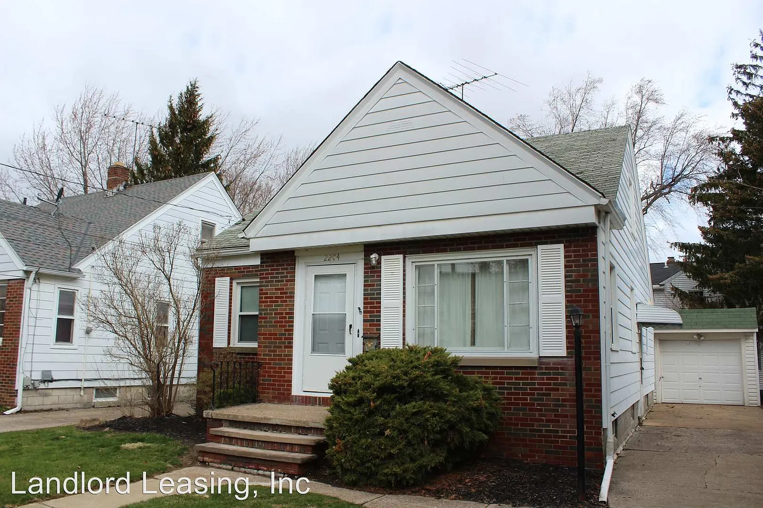 2204 W 13th St photo 1