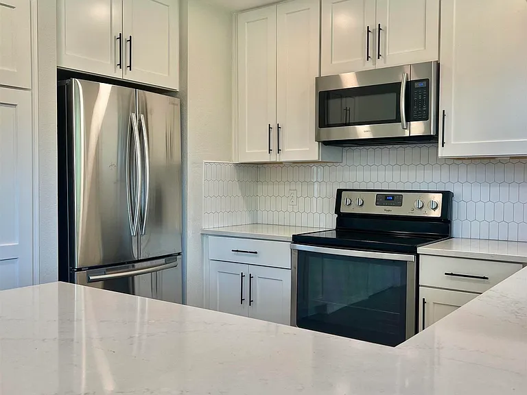6 Anita Ln — Photo 2